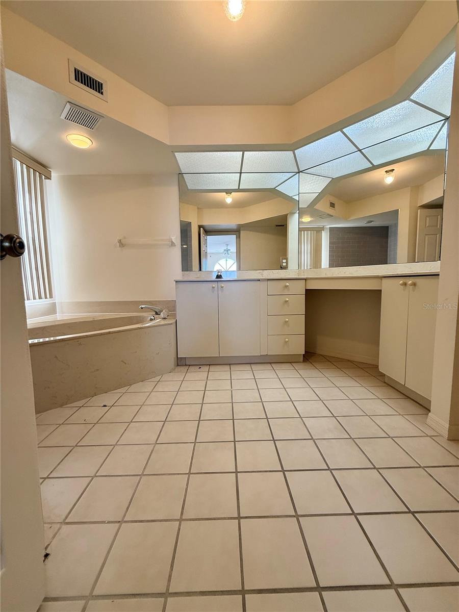 Image 20 of 32 For 3640 Bal Harbor Boulevard 415