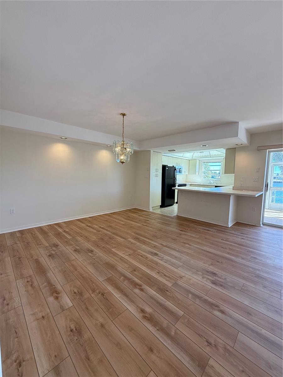 Image 5 of 32 For 3640 Bal Harbor Boulevard 415