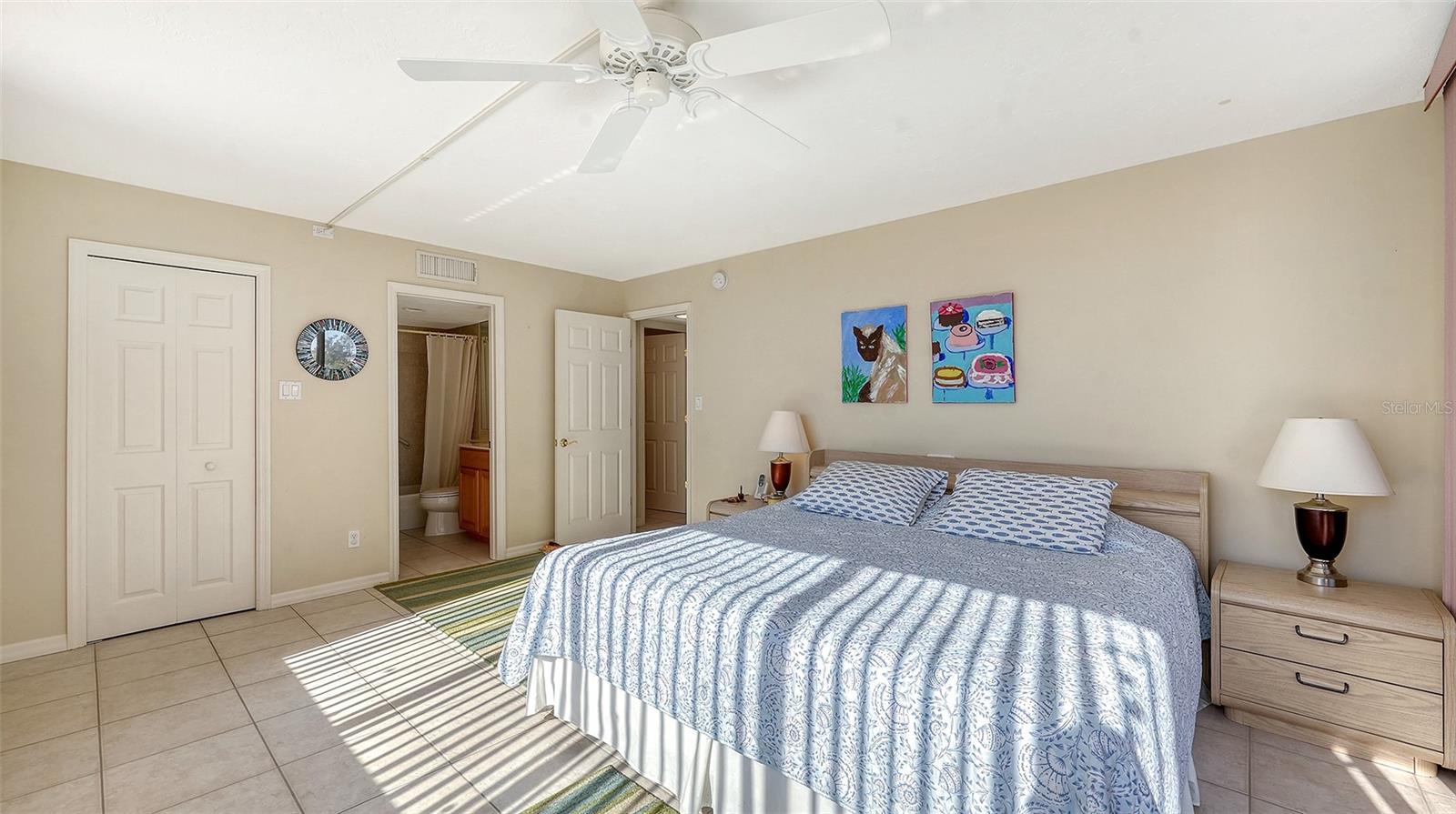 Image 23 of 56 For 5300 Ocean Boulevard 301