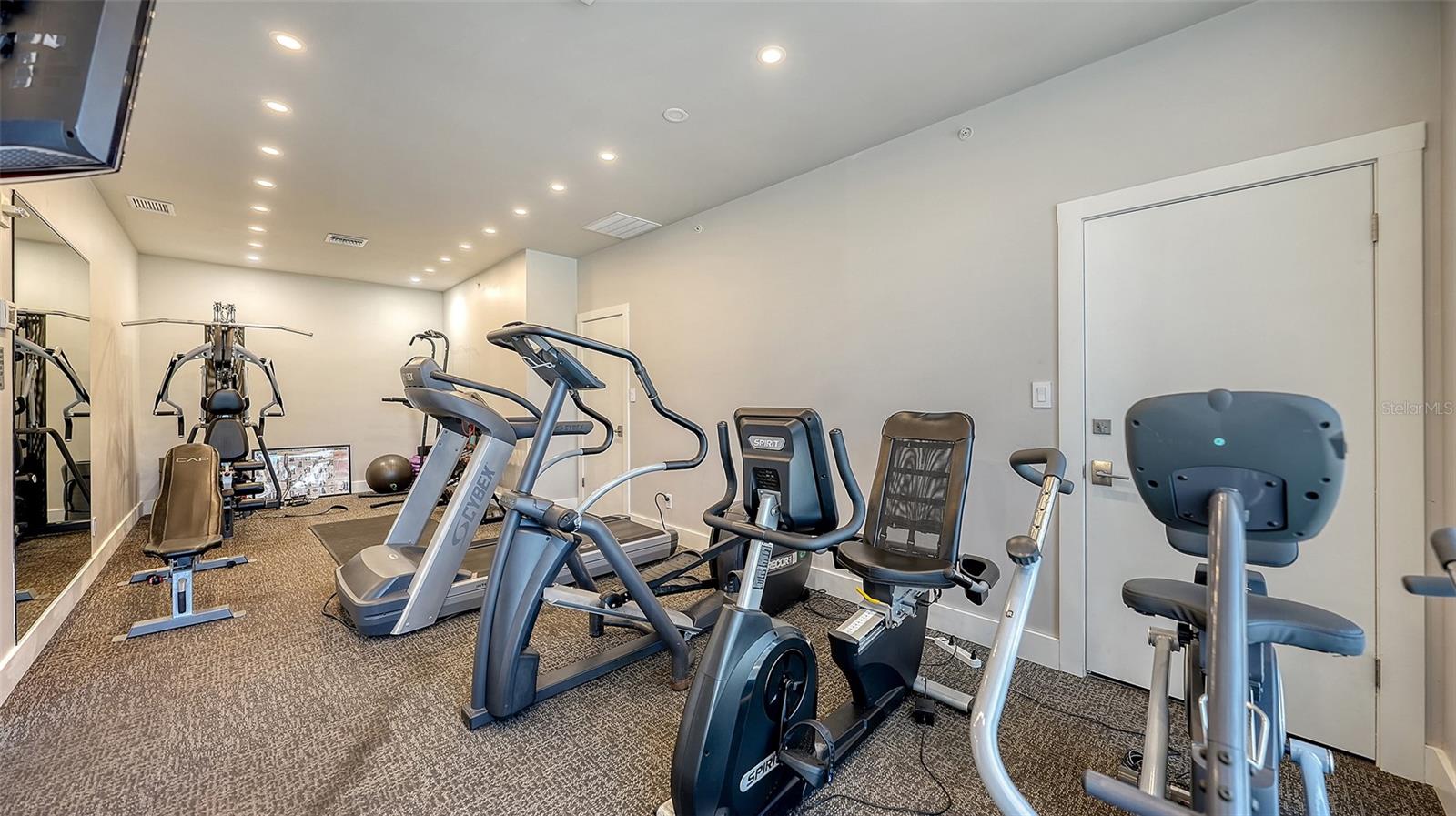 Image 41 of 56 For 5300 Ocean Boulevard 301