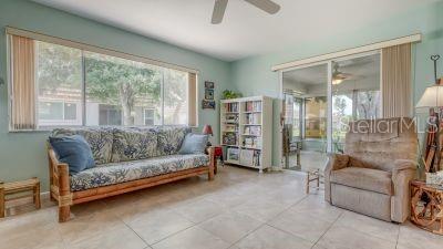 Image 12 of 81 For 2016 Riverbluff Parkway V328