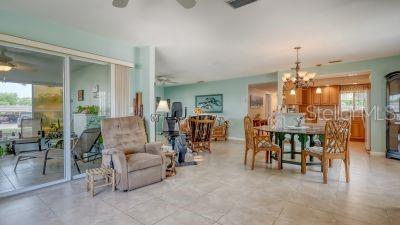 Image 13 of 81 For 2016 Riverbluff Parkway V328