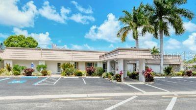 Image 65 of 81 For 2016 Riverbluff Parkway V328