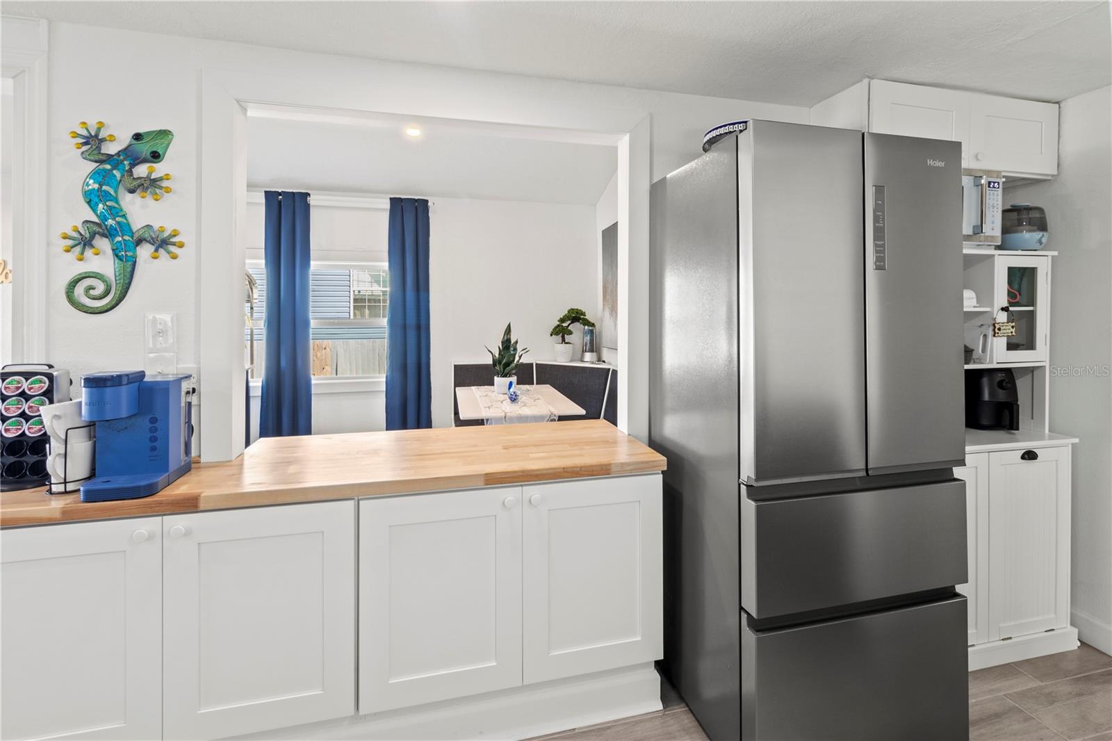 Image 17 of 40 For 704 49th Avenue Terrace W