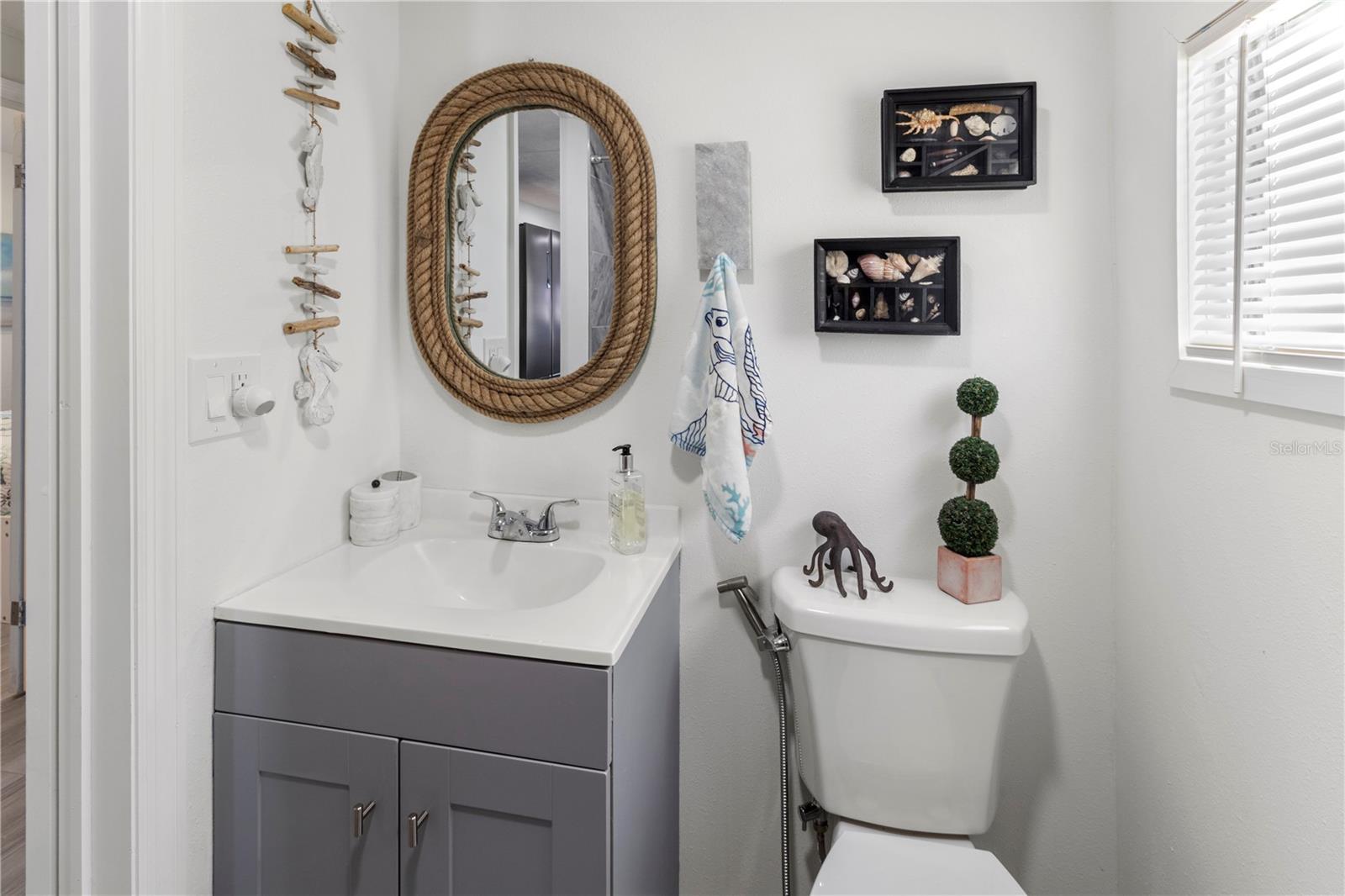 Image 20 of 40 For 704 49th Avenue Terrace W