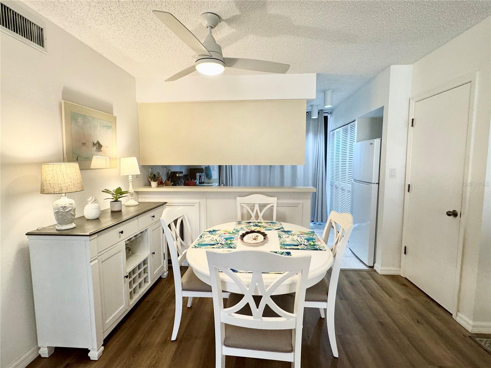 Image 19 of 57 For 5124 Harpers Croft  7