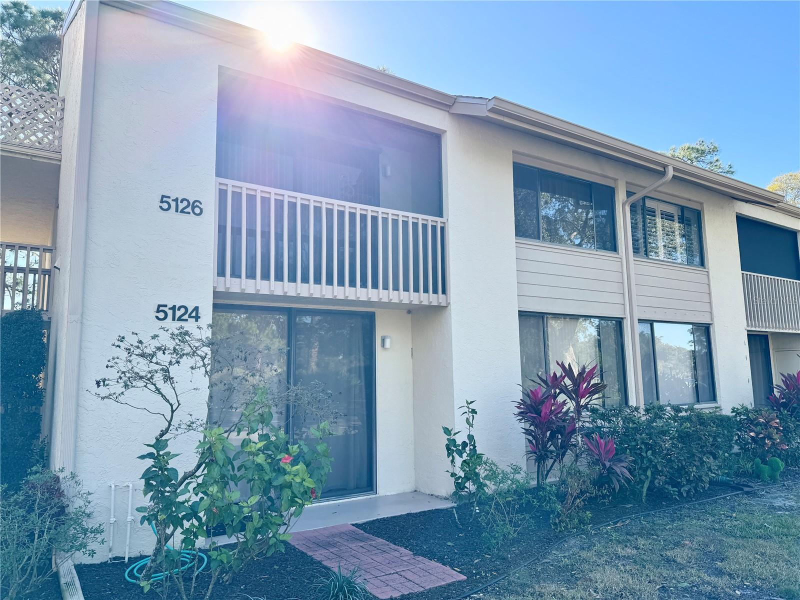 Image 3 of 57 For 5124 Harpers Croft  7