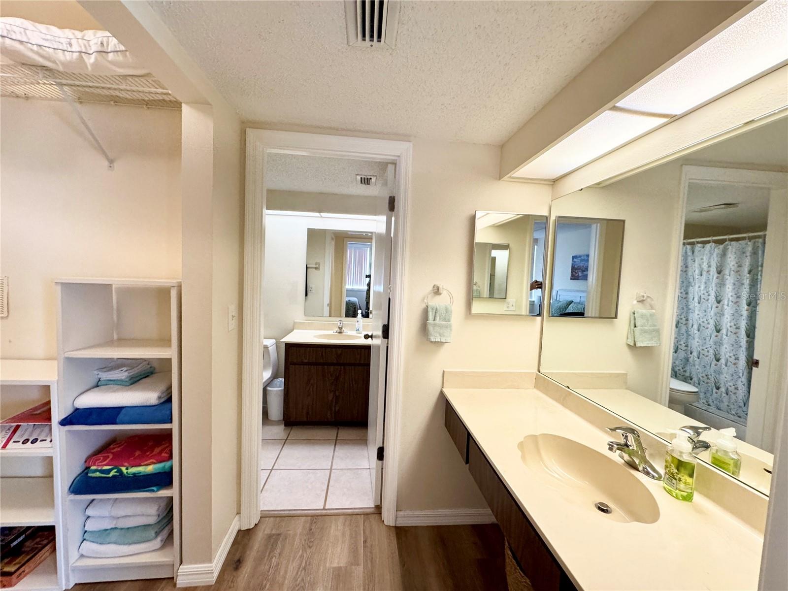 Image 33 of 57 For 5124 Harpers Croft  7