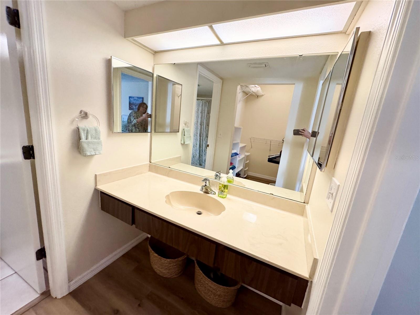 Image 34 of 57 For 5124 Harpers Croft  7