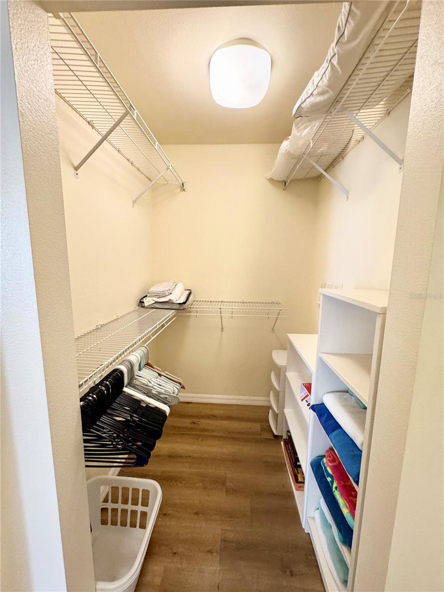 Image 36 of 57 For 5124 Harpers Croft  7