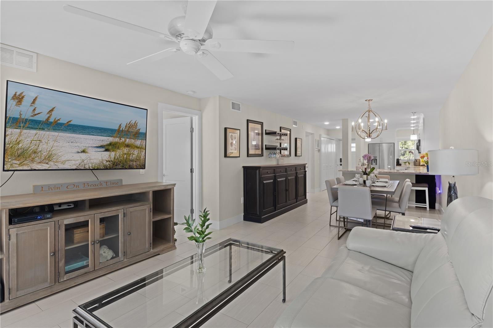 Image 16 of 34 For 5608 Gulf Drive 114