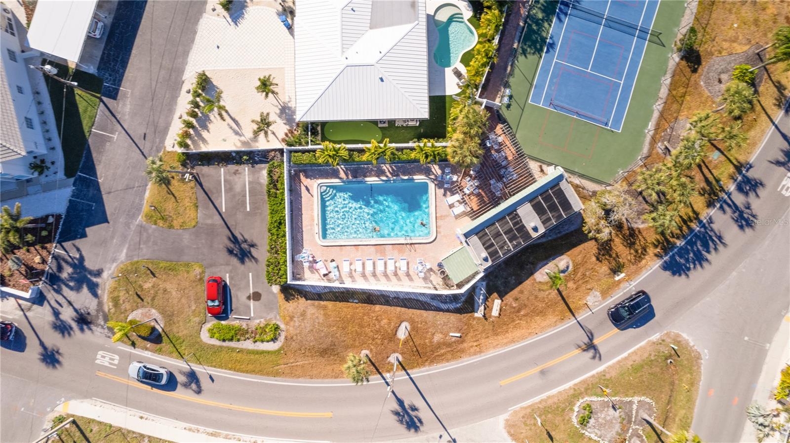 Image 29 of 34 For 5608 Gulf Drive 114