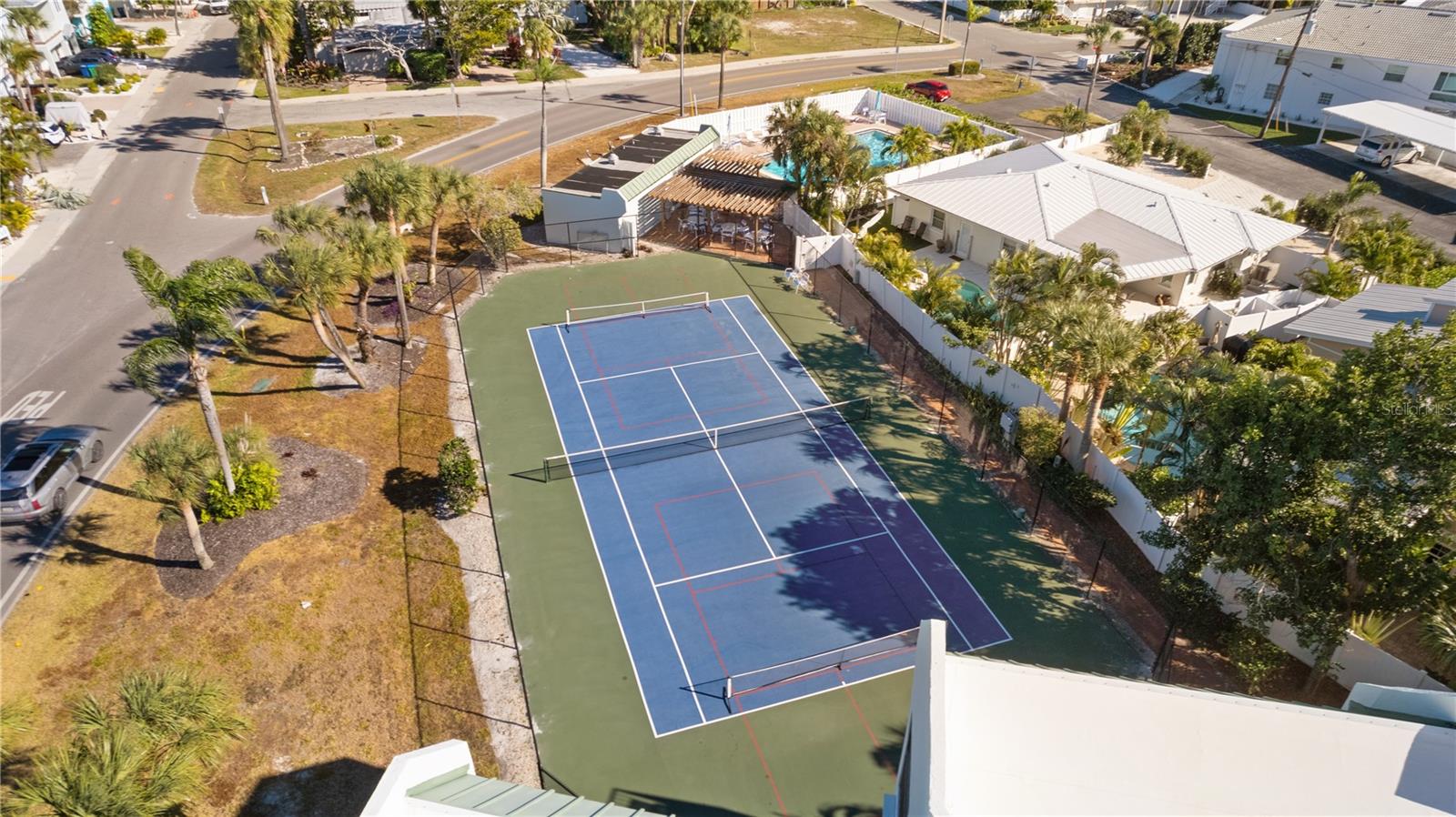 Image 30 of 34 For 5608 Gulf Drive 114