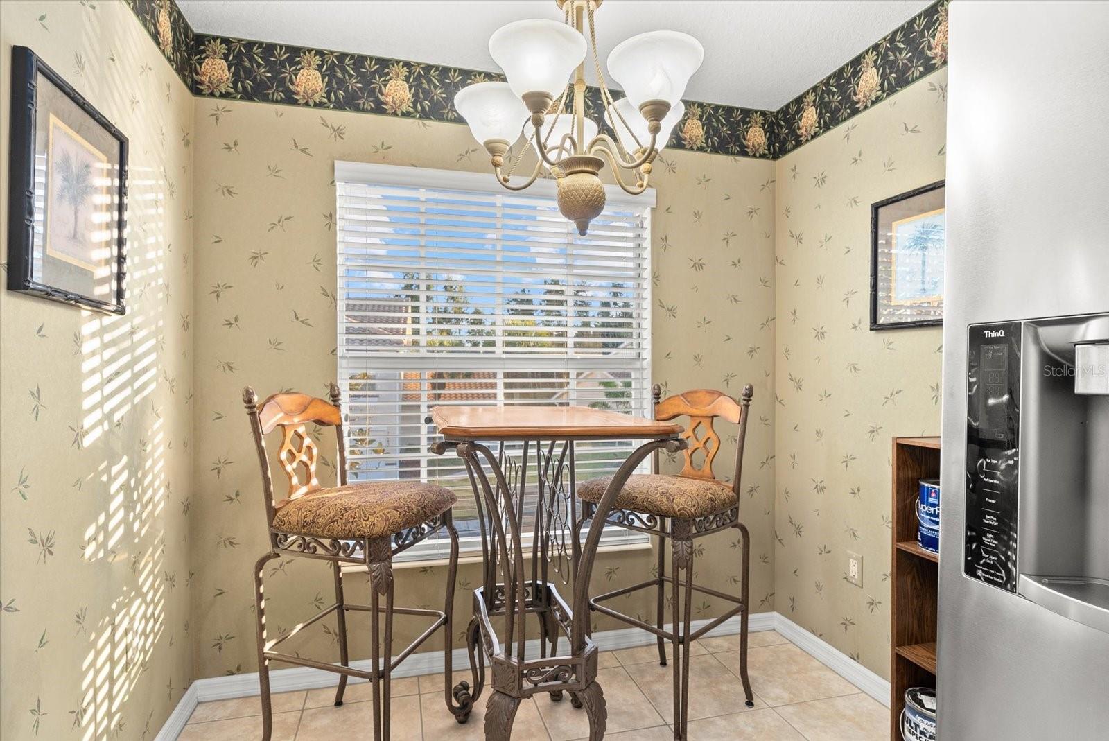 Image 12 of 43 For 7040 Strand Circle 201