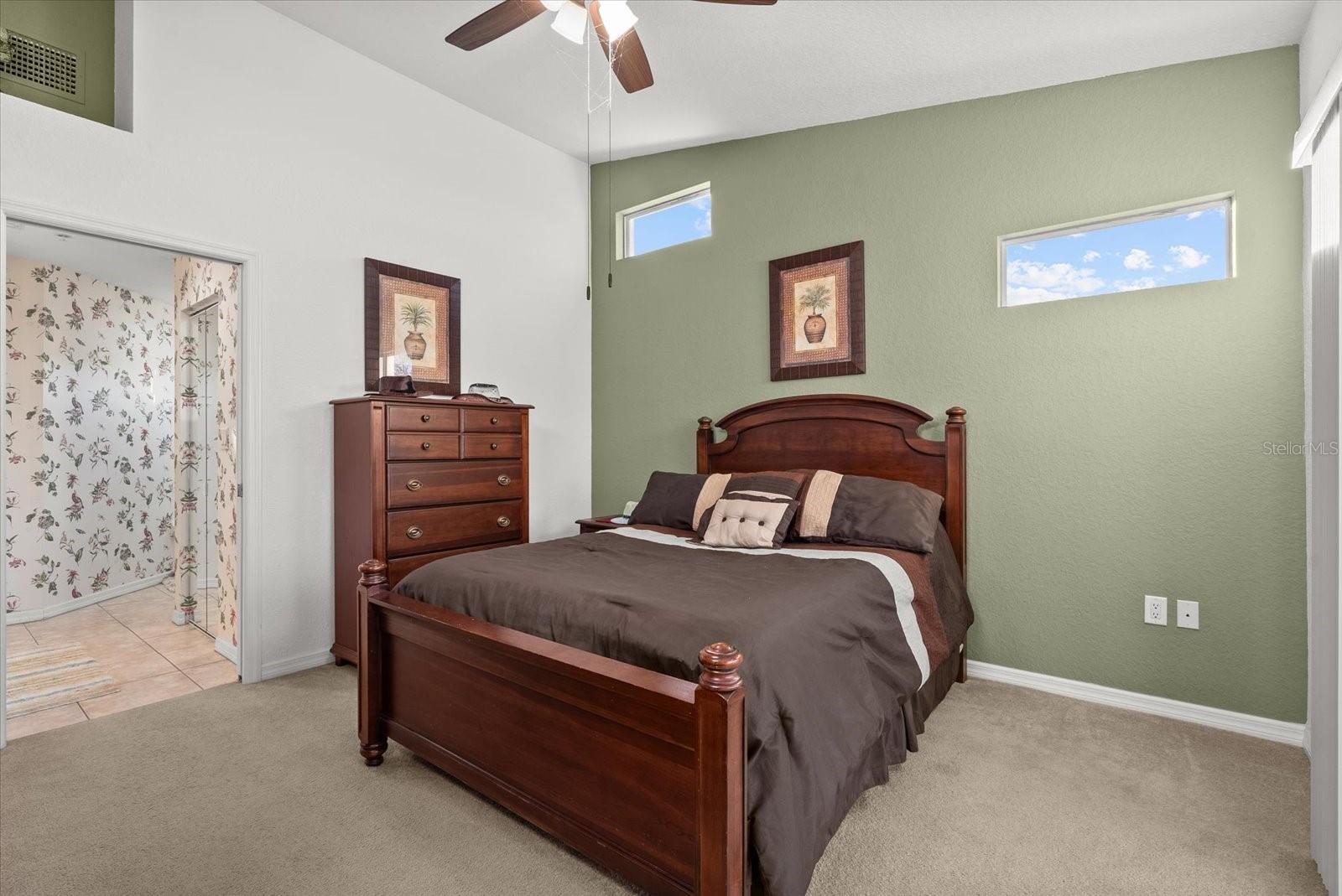 Image 23 of 43 For 7040 Strand Circle 201