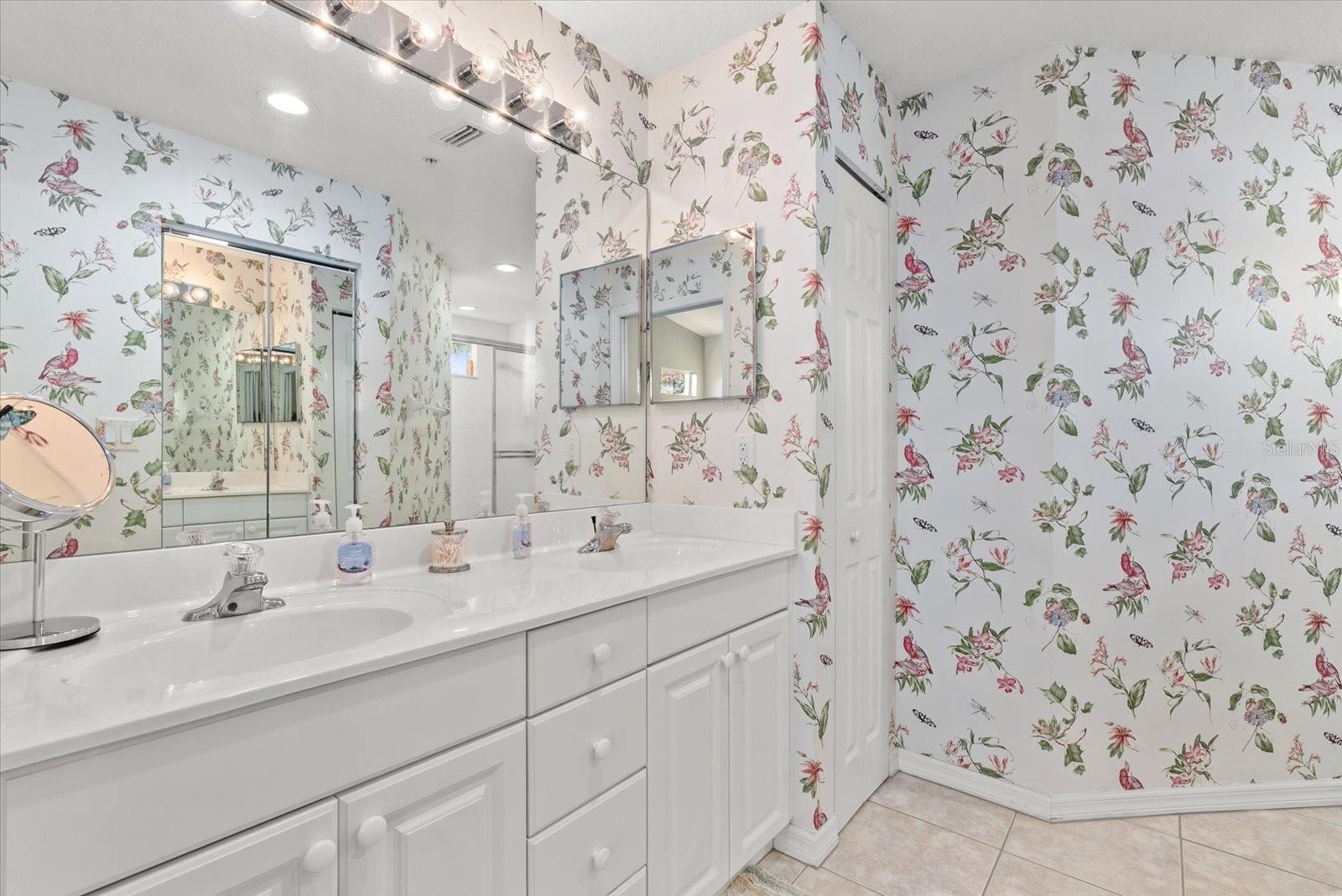 Image 26 of 43 For 7040 Strand Circle 201