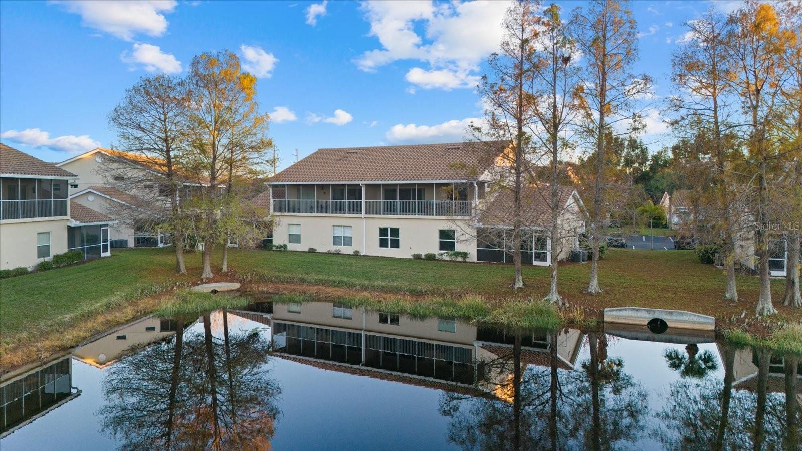 Image 33 of 43 For 7040 Strand Circle 201