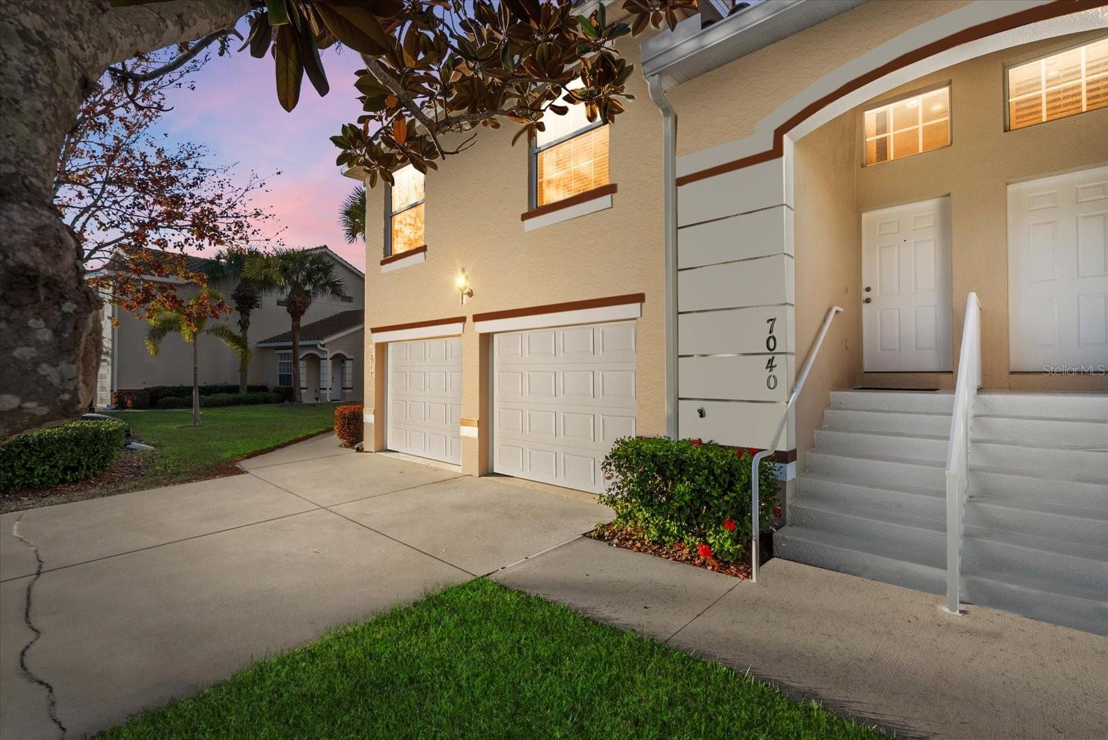 Image 36 of 43 For 7040 Strand Circle 201