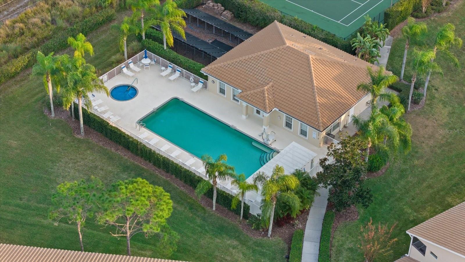 Image 42 of 43 For 7040 Strand Circle 201