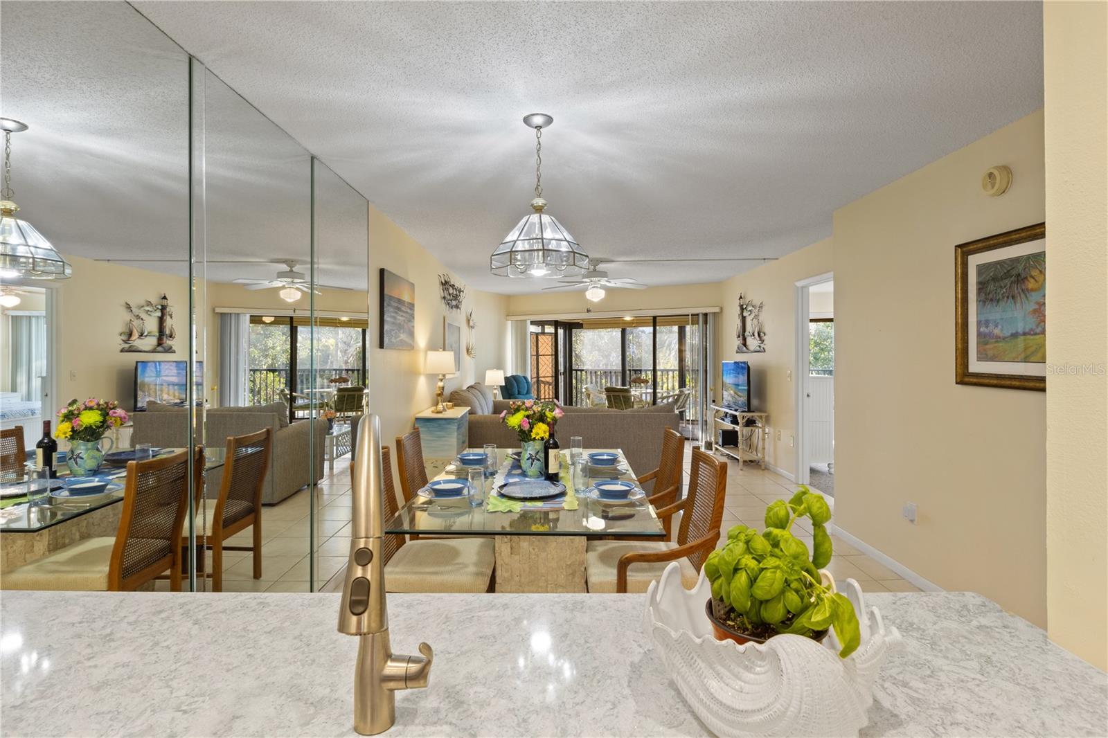 Image 14 of 34 For 5608 Gulf Drive 104