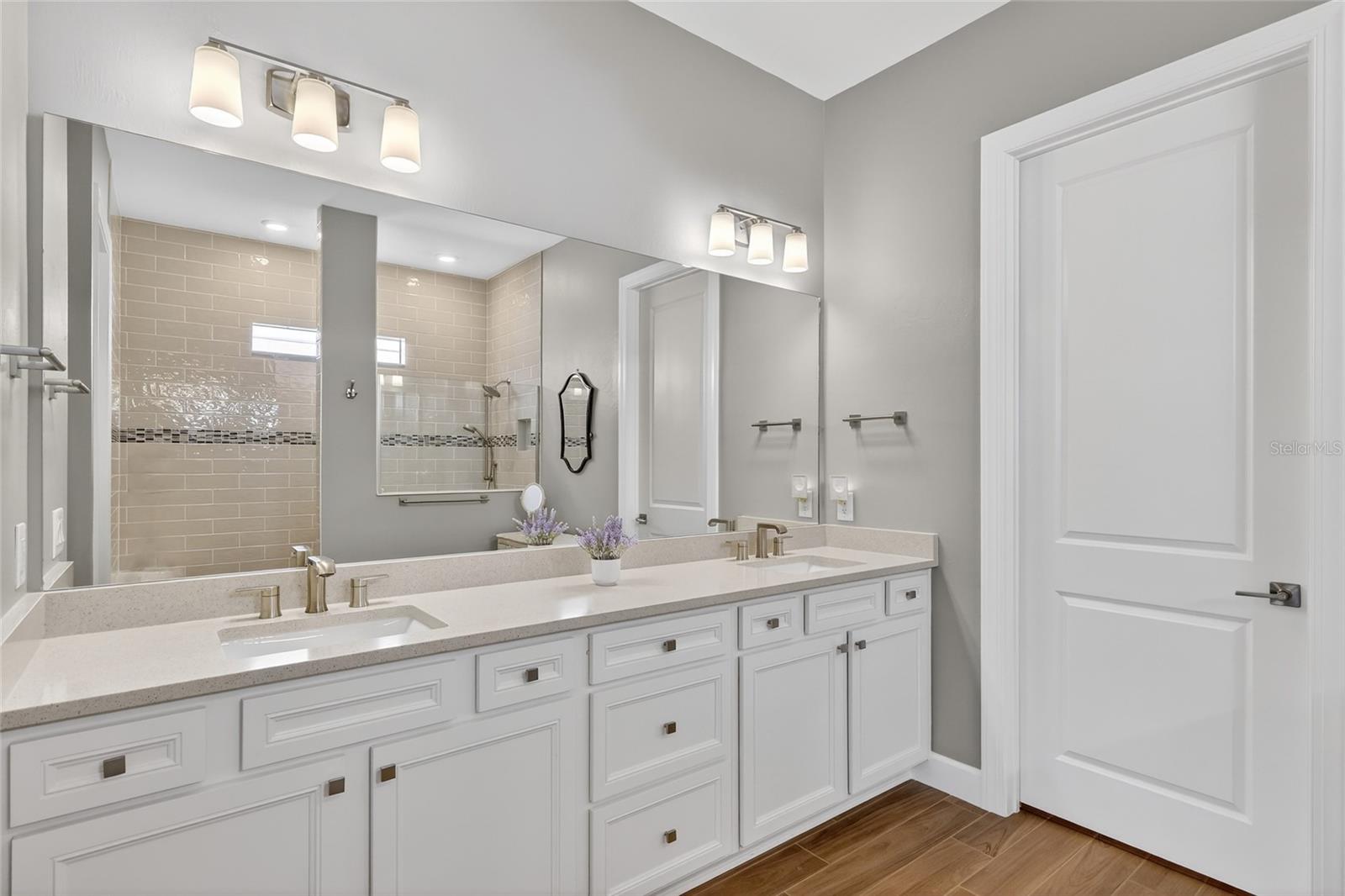 Image 27 of 74 For 5470 Silverside Pine Court