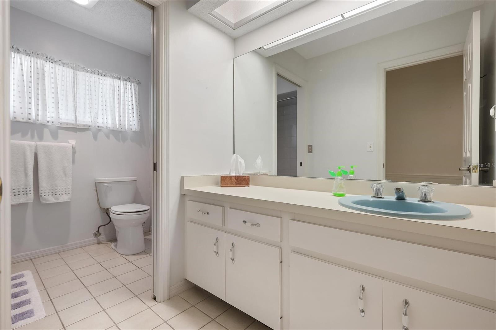 Image 41 of 52 For 6964 Country Lakes Circle