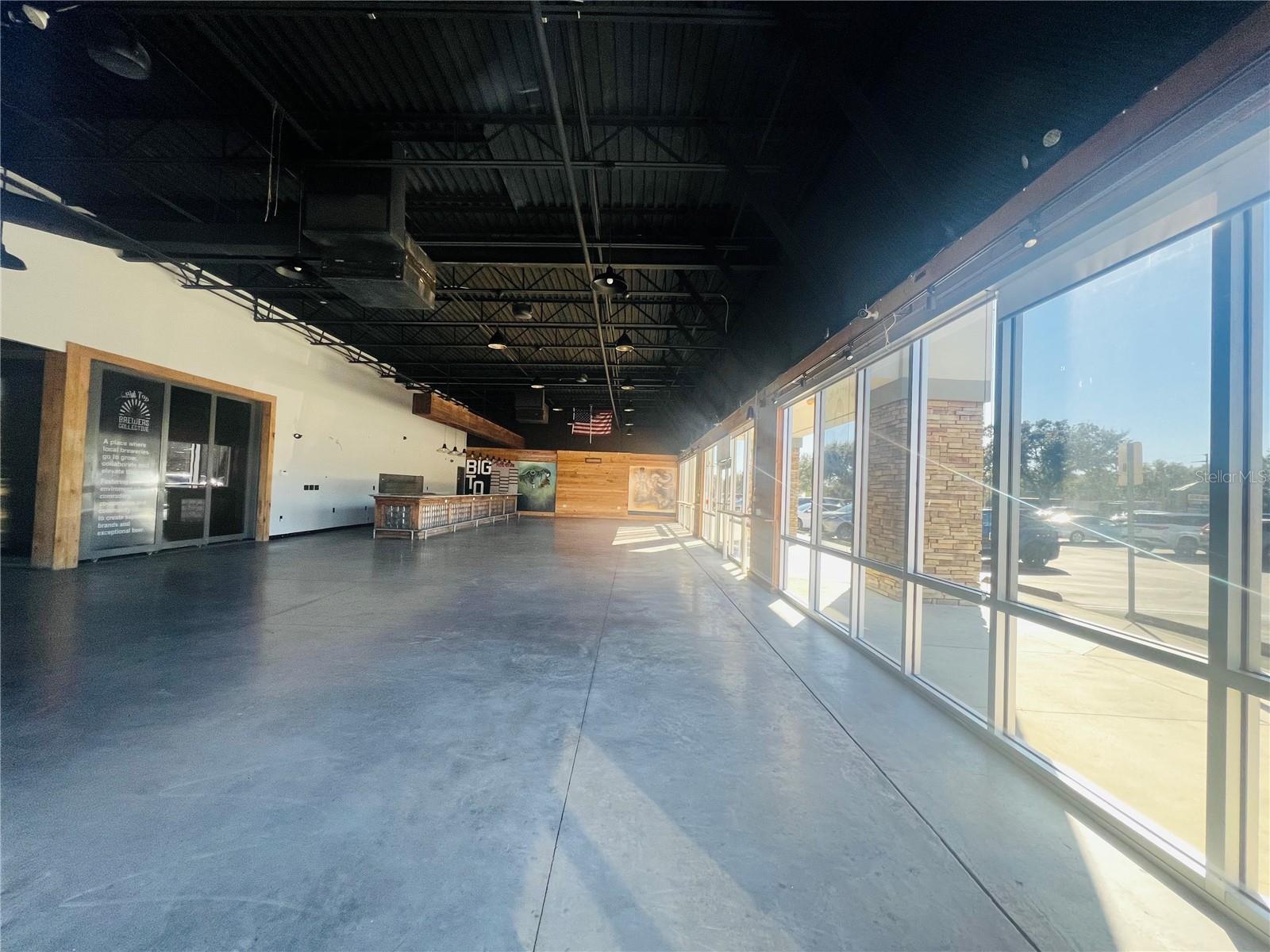 Image 11 of 16 For 2507 Lakewood Ranch Boulevard