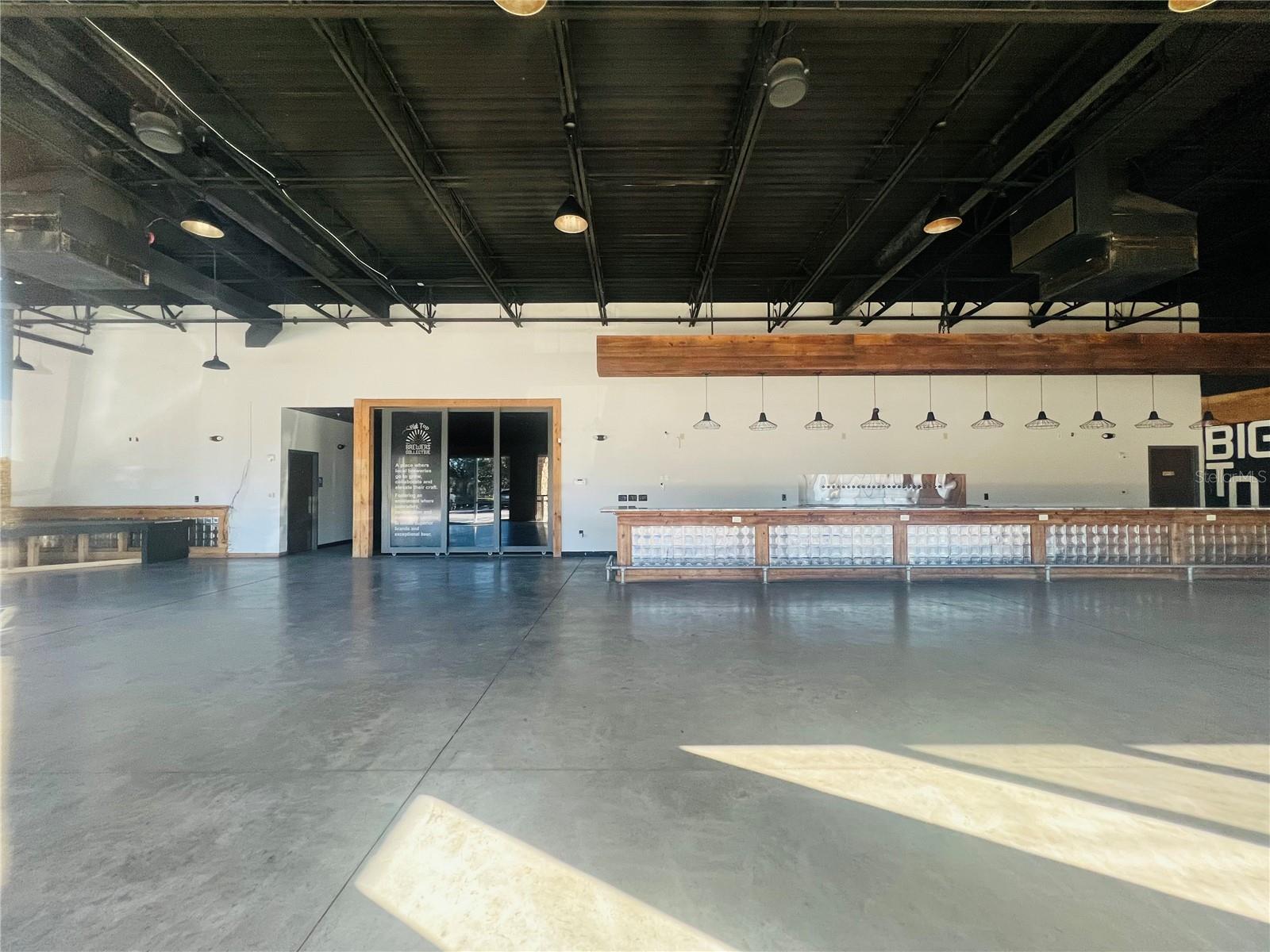 Image 7 of 16 For 2507 Lakewood Ranch Boulevard