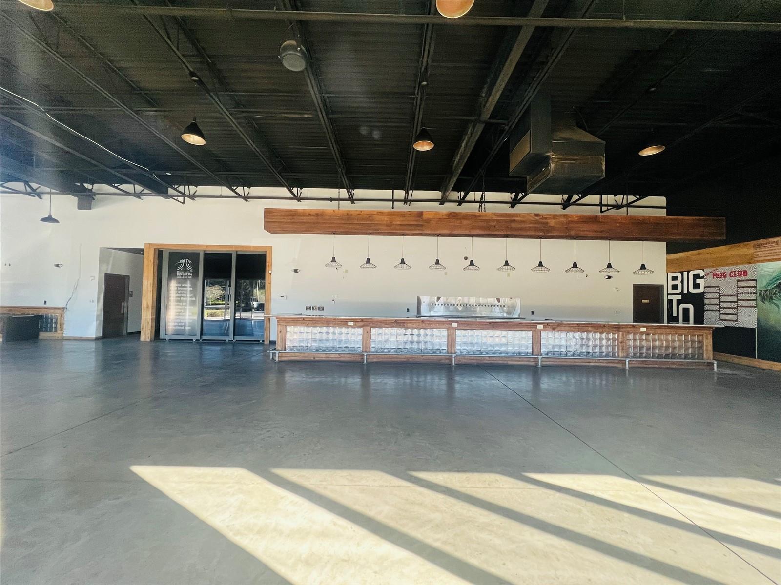 Image 8 of 16 For 2507 Lakewood Ranch Boulevard