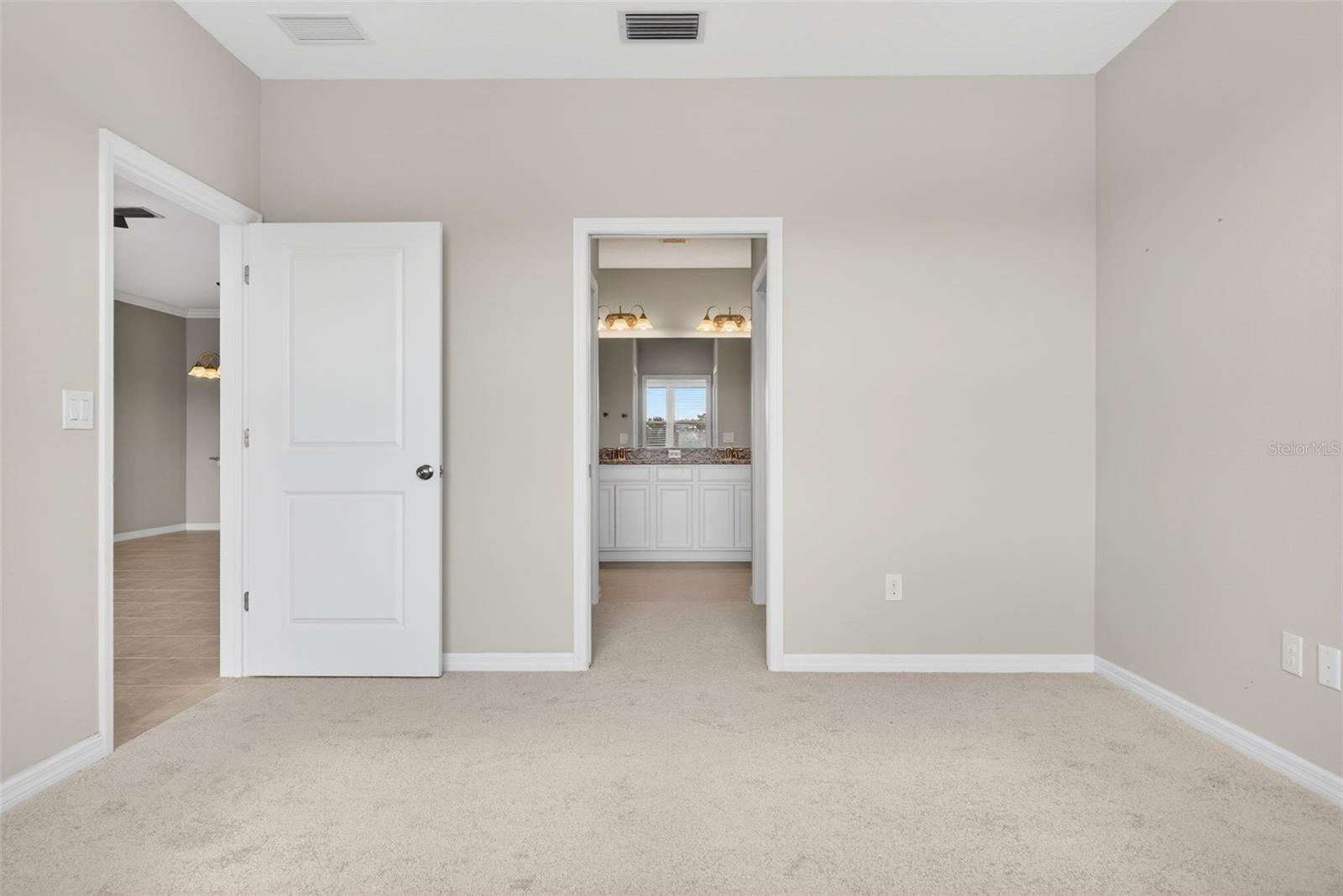 Image 38 of 99 For 13738 Messina Loop 103