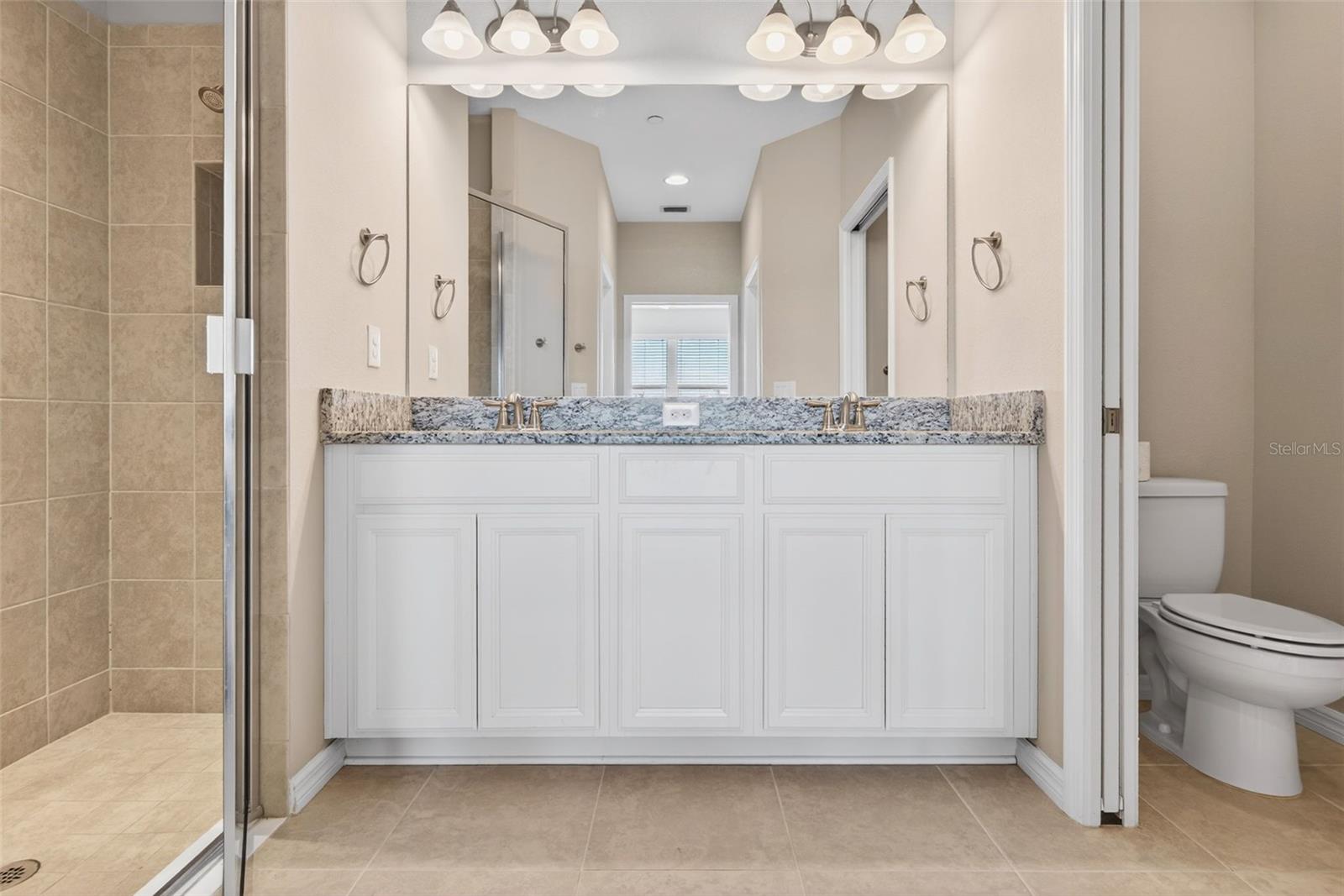 Image 41 of 99 For 13738 Messina Loop 103