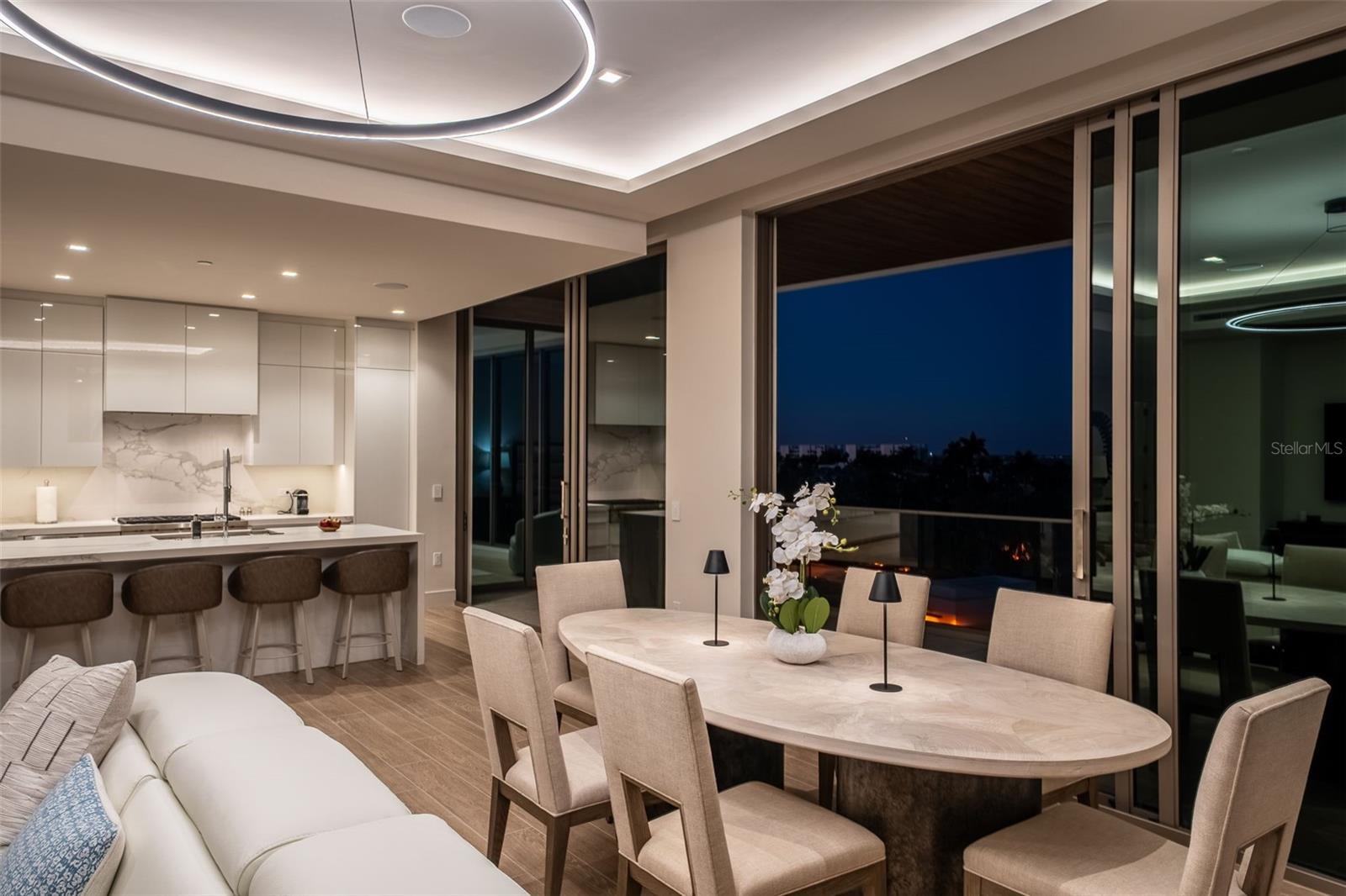 Image 11 of 88 For 1591 Gulf Of Mexico Drive 412