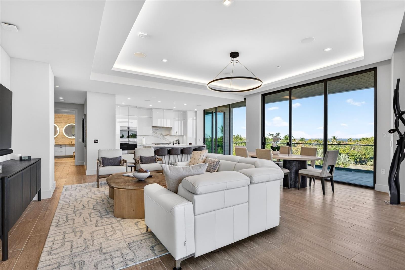 Image 13 of 88 For 1591 Gulf Of Mexico Drive 412