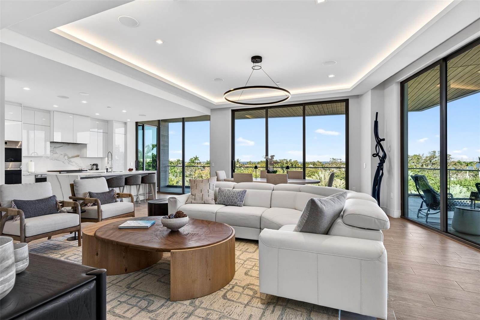 Image 14 of 88 For 1591 Gulf Of Mexico Drive 412