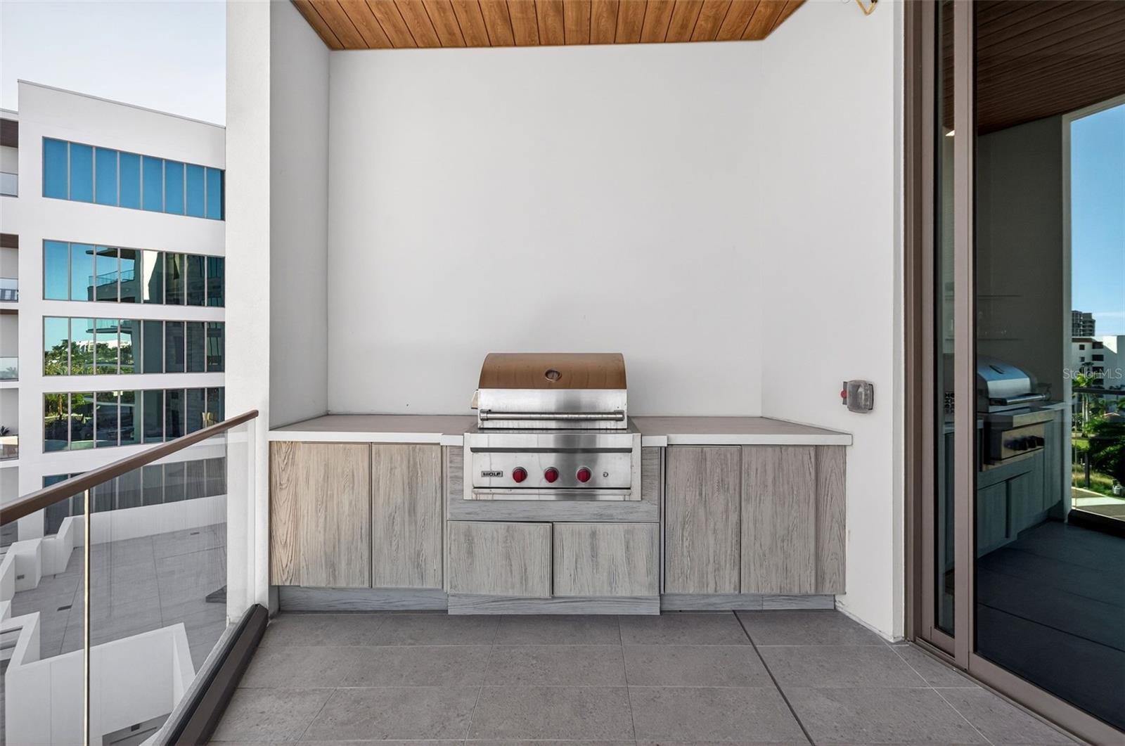 Image 30 of 88 For 1591 Gulf Of Mexico Drive 412