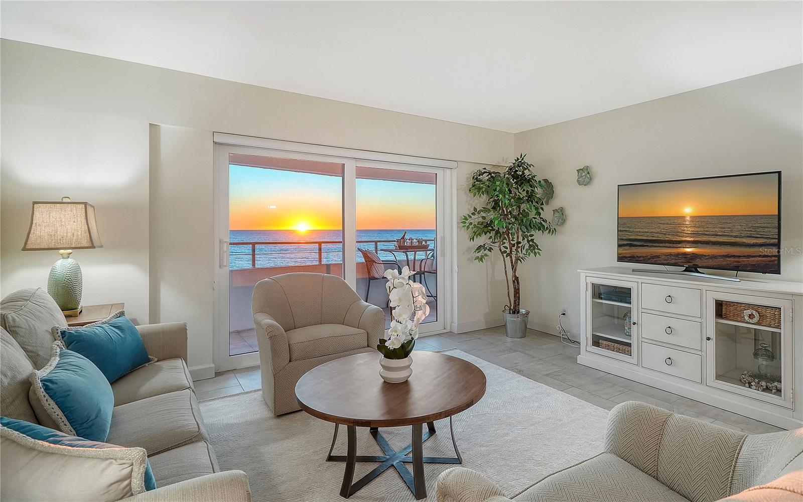 Image 10 of 50 For 1750 Benjamin Franklin Drive 9c