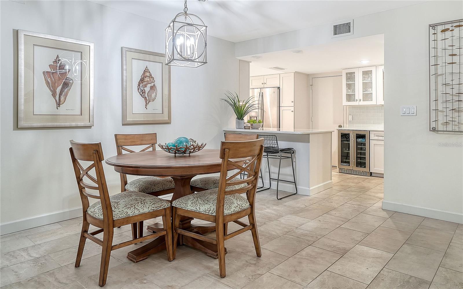 Image 13 of 50 For 1750 Benjamin Franklin Drive 9c