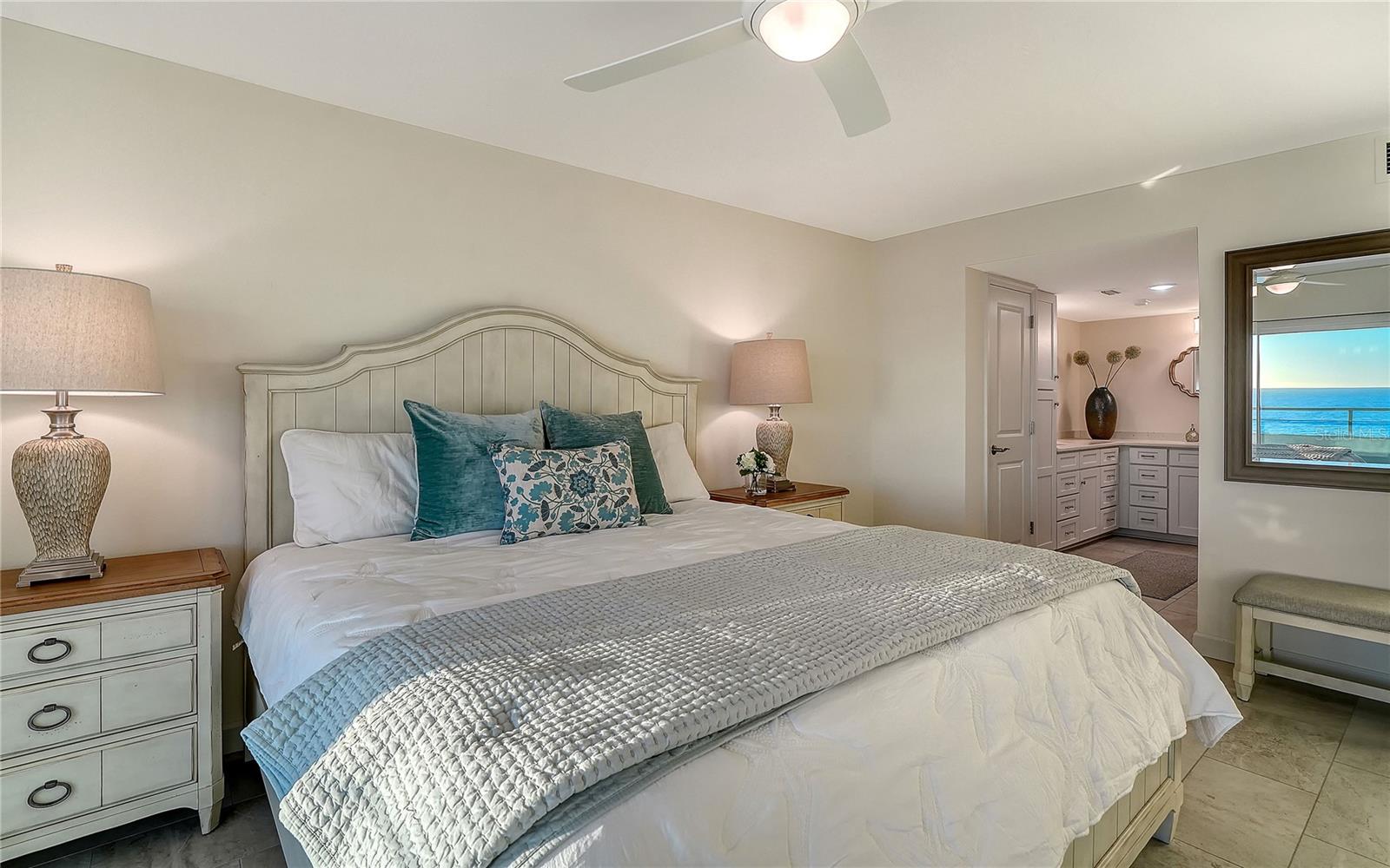 Image 21 of 50 For 1750 Benjamin Franklin Drive 9c