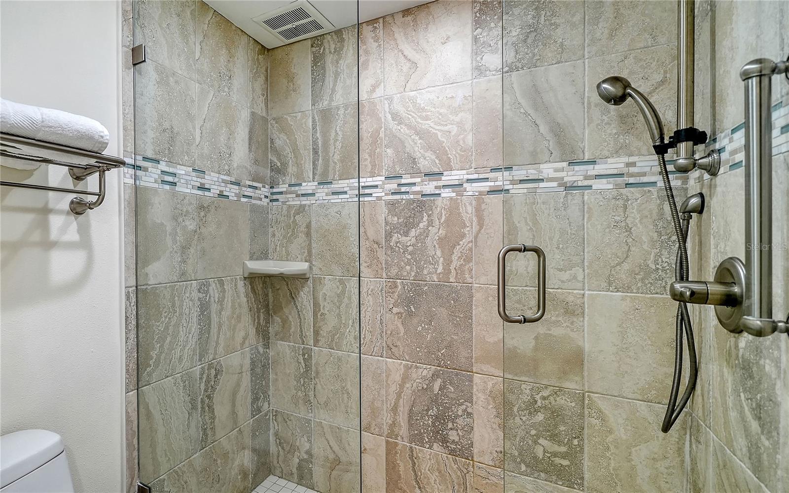 Image 23 of 50 For 1750 Benjamin Franklin Drive 9c