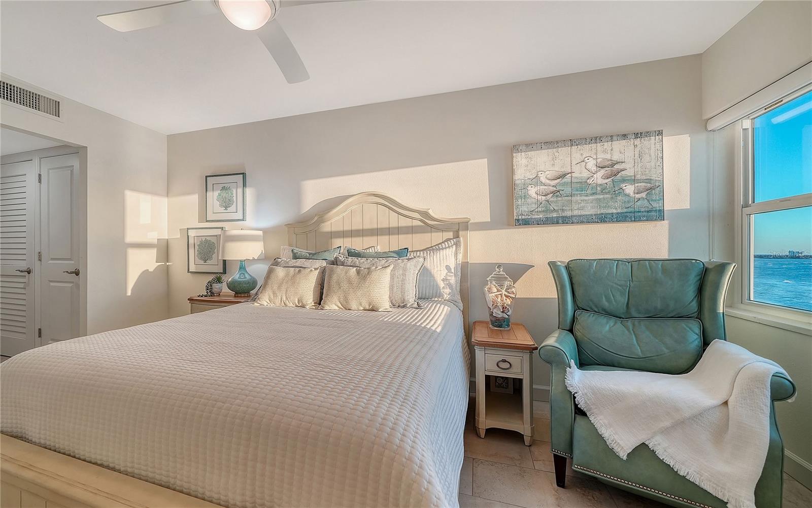 Image 26 of 50 For 1750 Benjamin Franklin Drive 9c