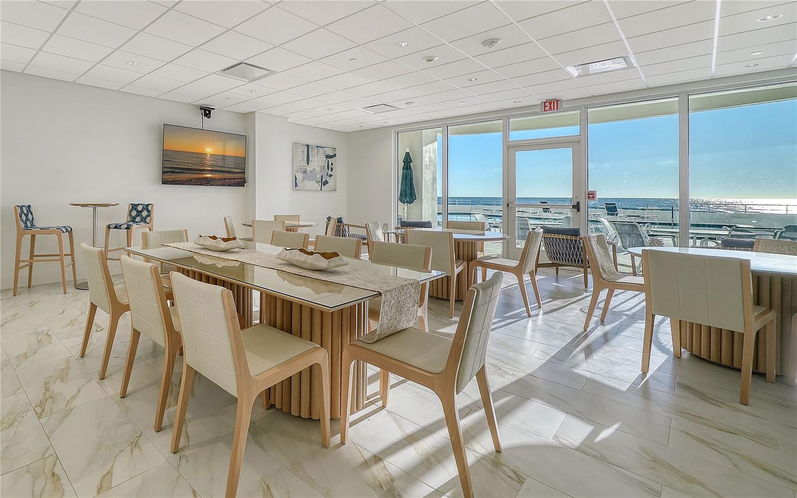 Image 34 of 50 For 1750 Benjamin Franklin Drive 9c