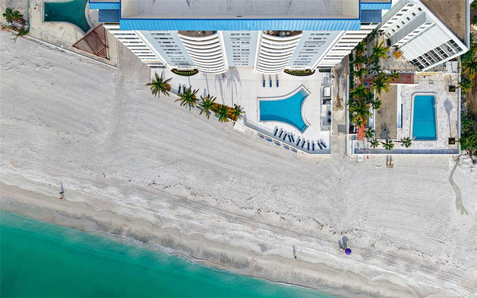 Image 43 of 50 For 1750 Benjamin Franklin Drive 9c