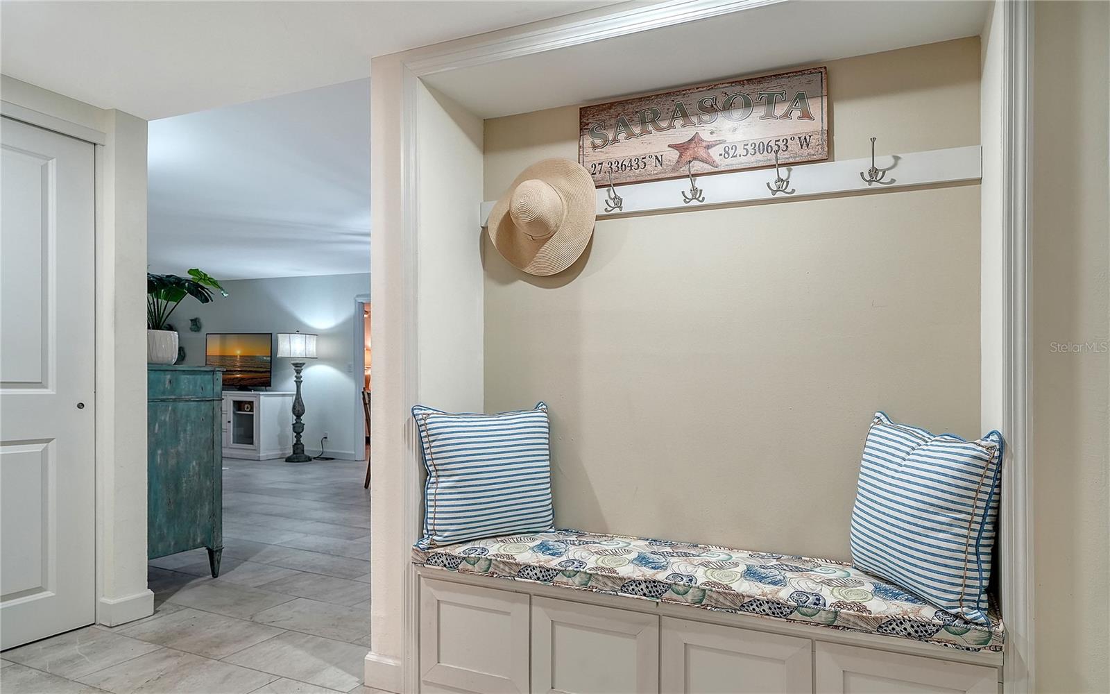 Image 5 of 50 For 1750 Benjamin Franklin Drive 9c