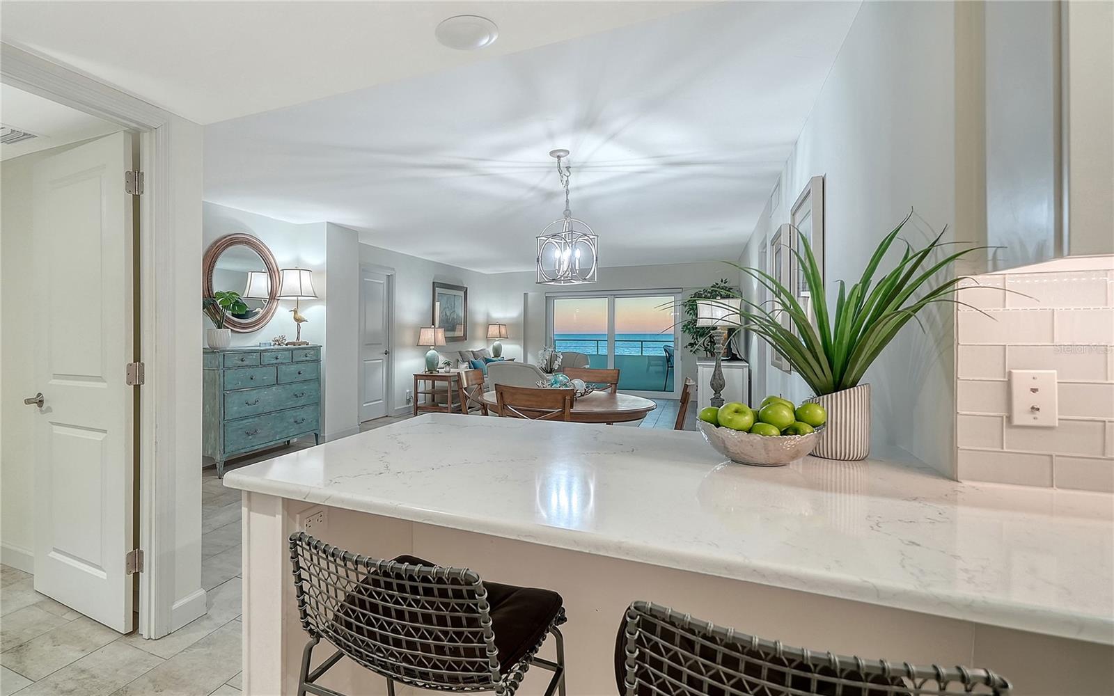 Image 6 of 50 For 1750 Benjamin Franklin Drive 9c