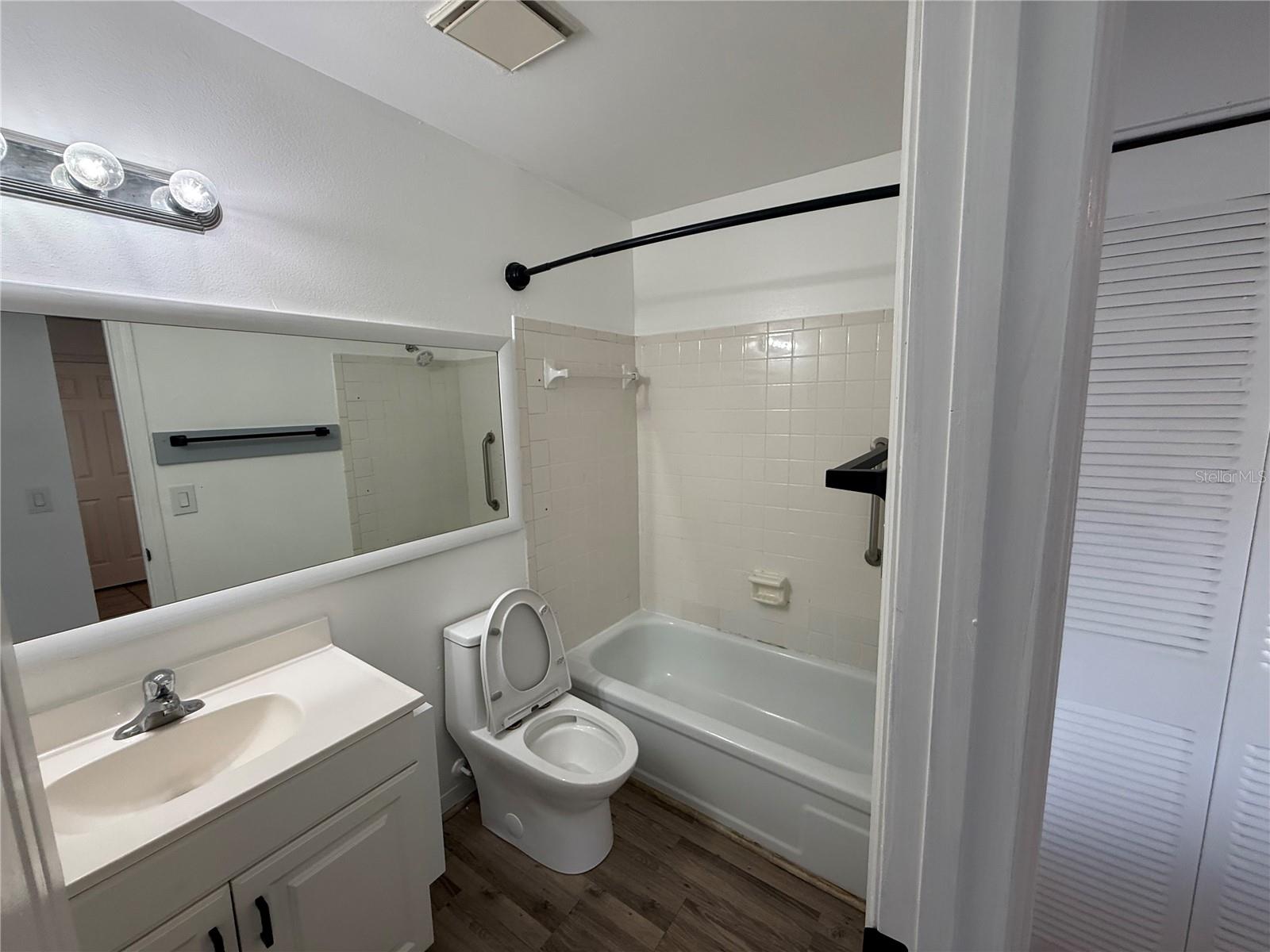 Image 8 of 20 For 2632 Hidden Lake Drive N H