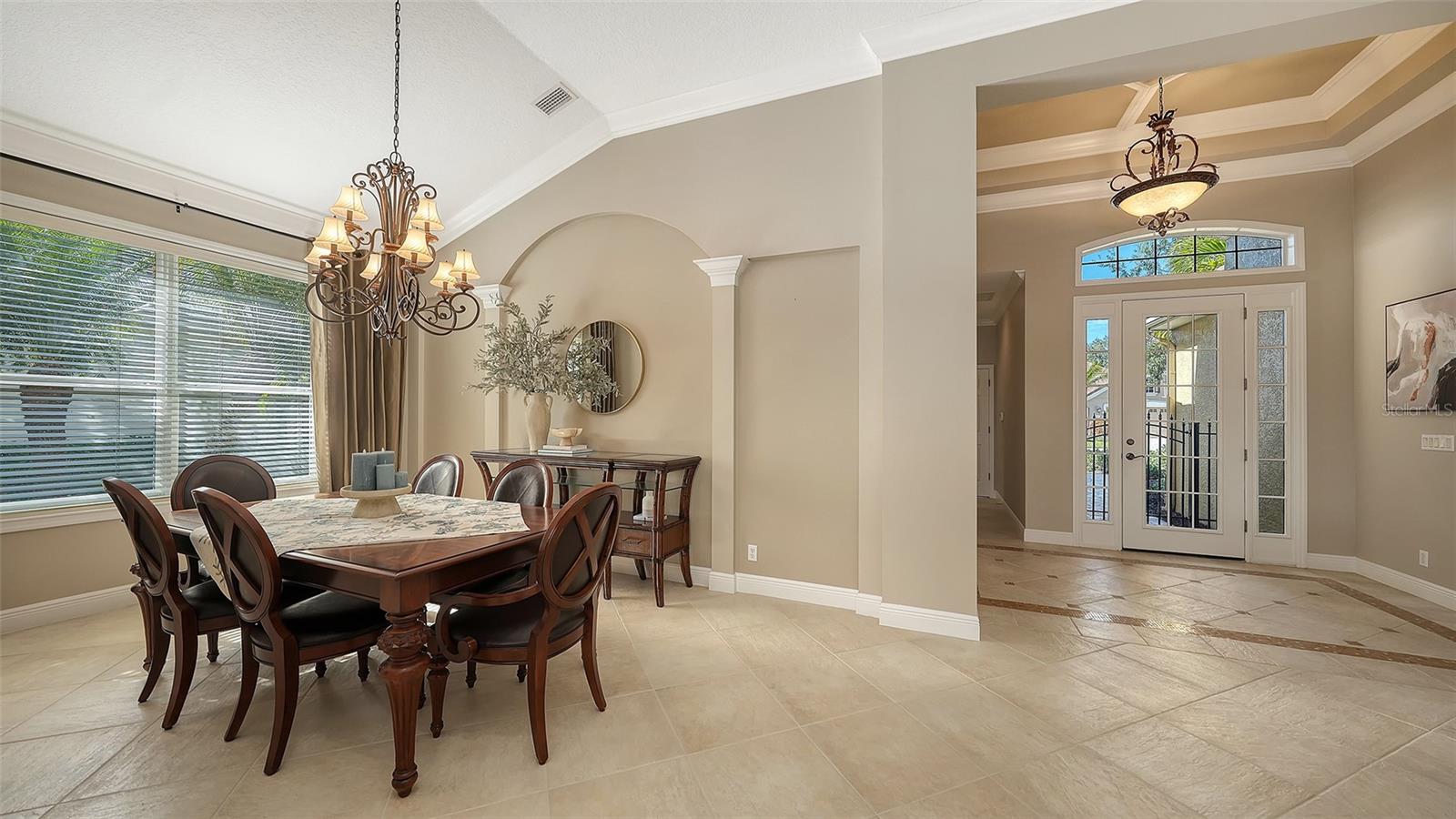 Image 16 of 62 For 7325 Lake Forest Glen