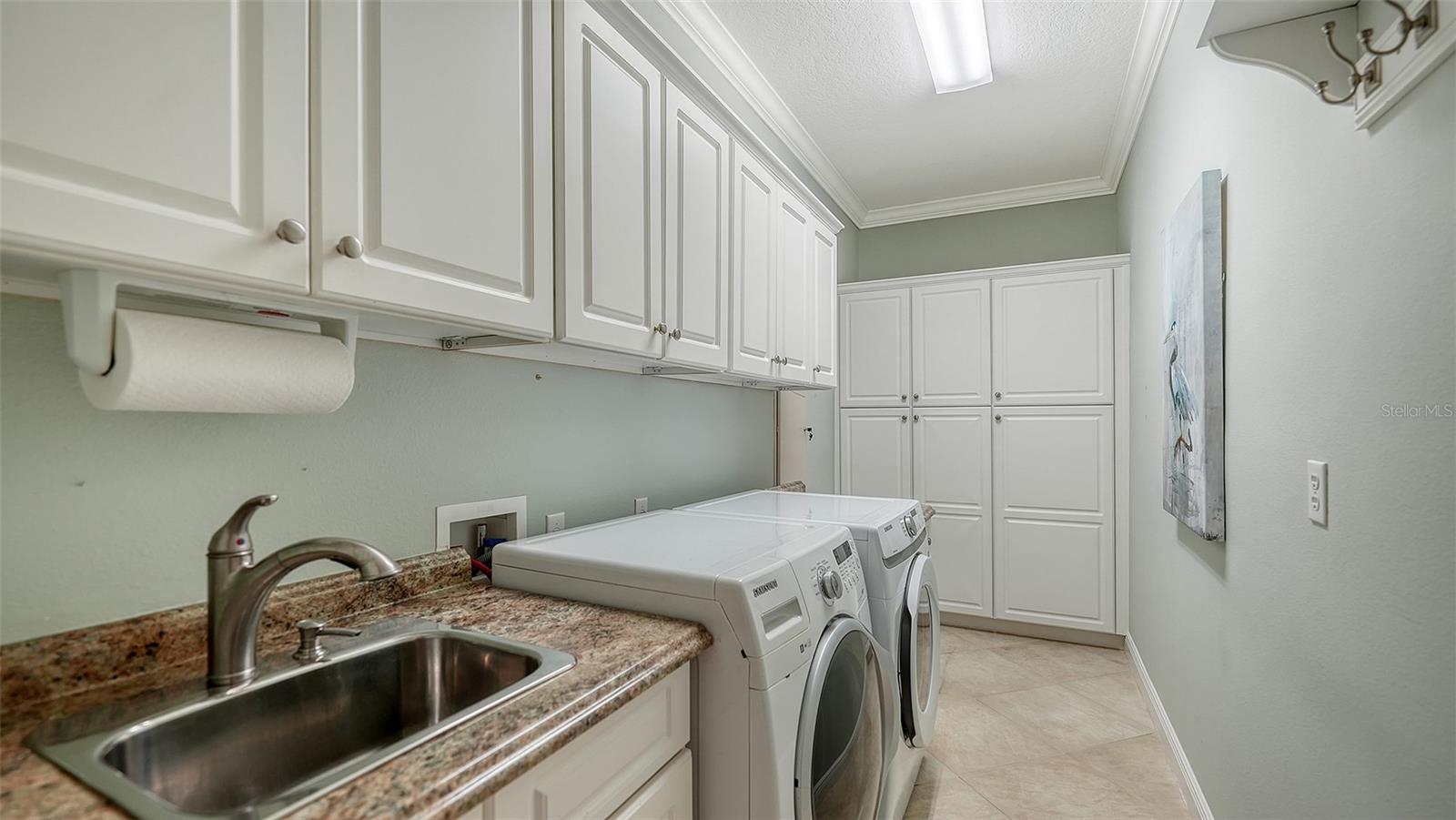 Image 36 of 62 For 7325 Lake Forest Glen