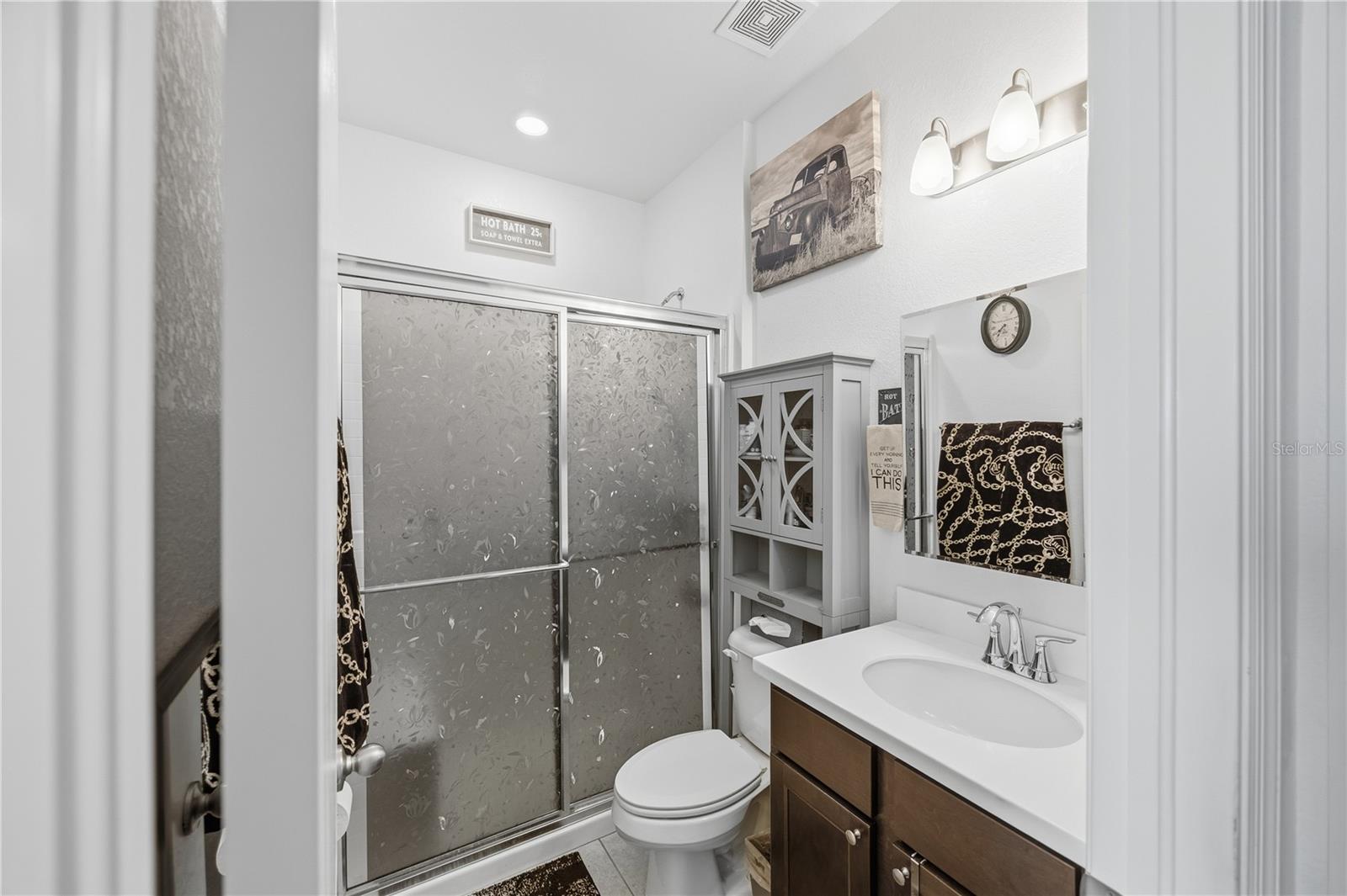 Image 27 of 38 For 17265 Gulfspray Circle