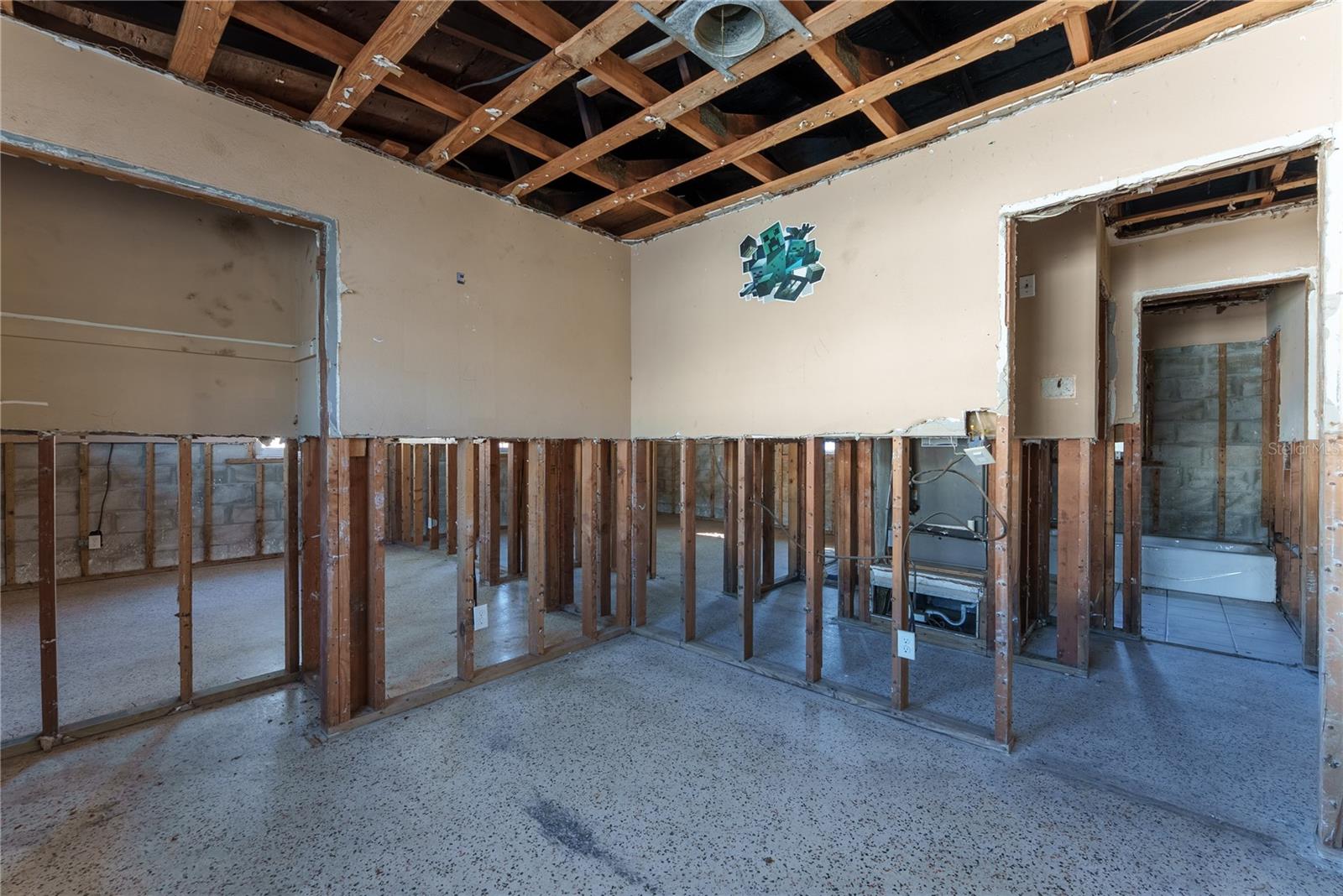 Image 12 of 24 For 3307 Miami Place