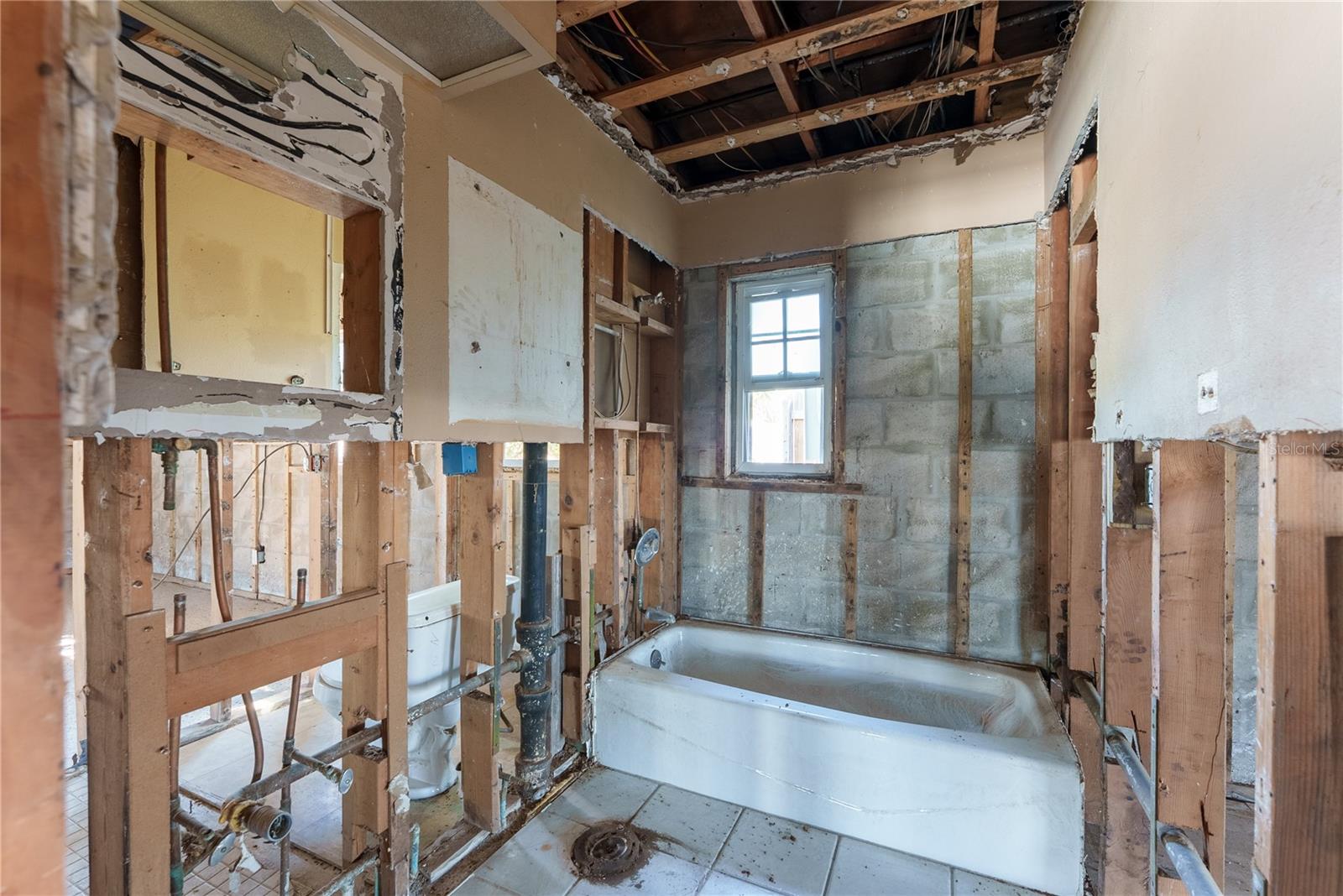 Image 14 of 24 For 3307 Miami Place